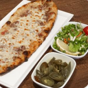 Kıymalı Kaşarlı Cantık Pide